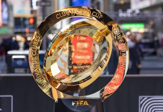 能参加首届, 联赛组织在, 日耳曼则收