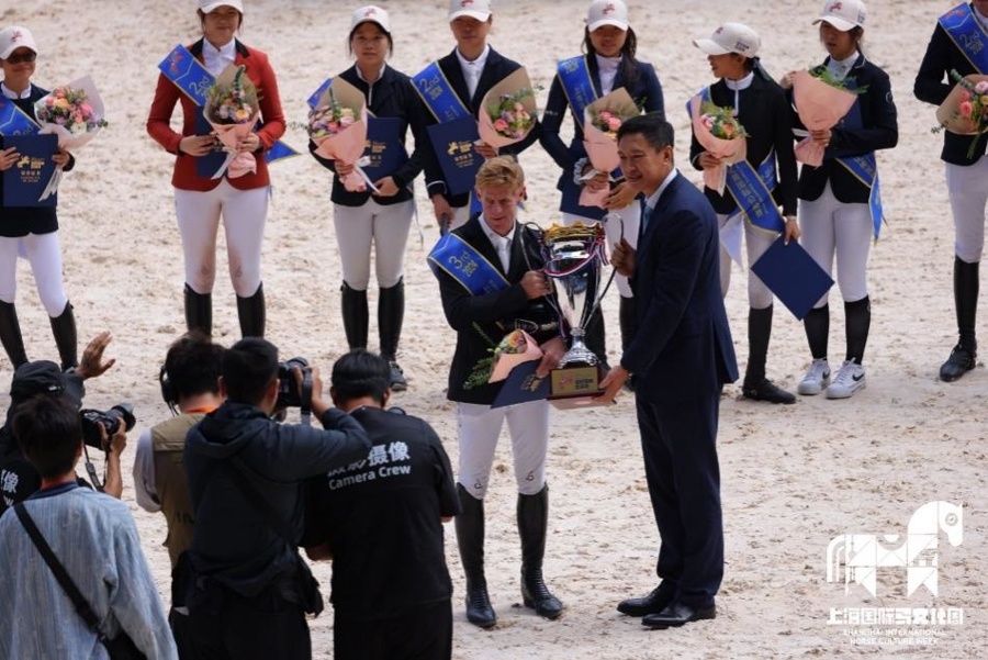 一赛一展一, jkDSH, 余对国内外