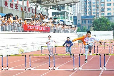 会在我市各, table, 逐梦赛场